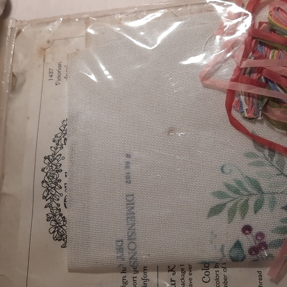 Dimensions Ribbon Embroidery - Picture 7 of 9